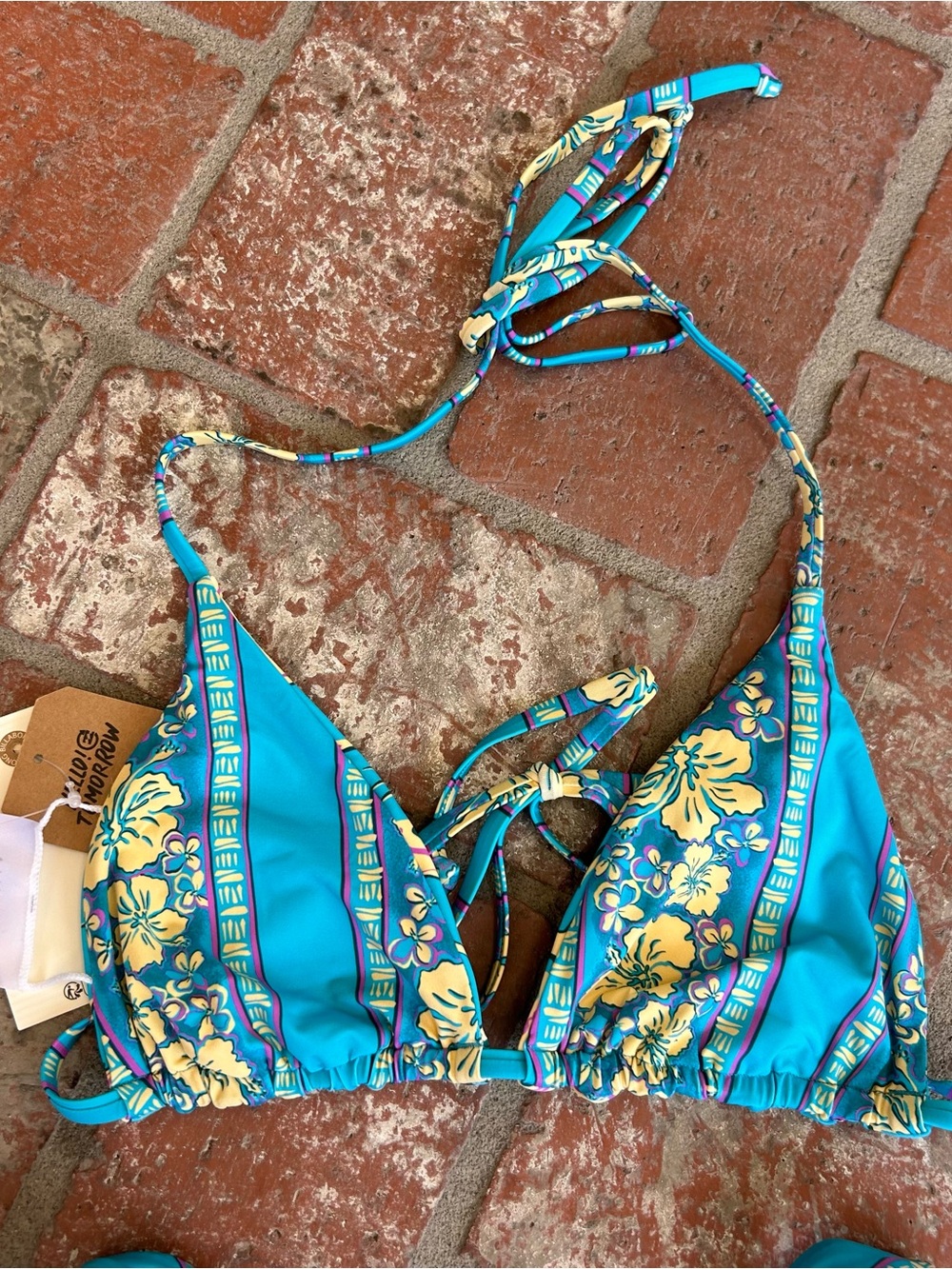 NWT Reversible Billabong Bikini Set Size S - Picture 2 of 3